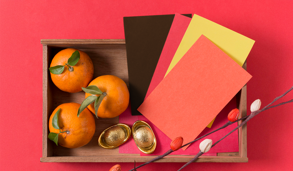 Palette of red, gold, and brown, characteristic of good luck
